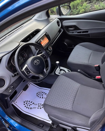 Toyota Yaris cena 39700 przebieg: 153000, rok produkcji 2015 z Dobrzyń nad Wisłą małe 379
